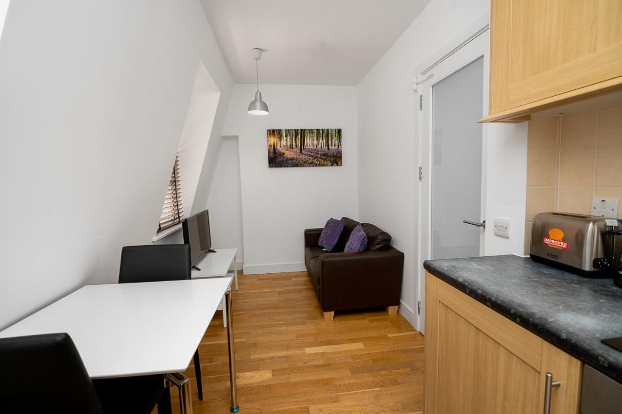 Modern 1 Bed Flat For Up To 2 People In Holborn, London With Free Wifi Apartment Exterior foto