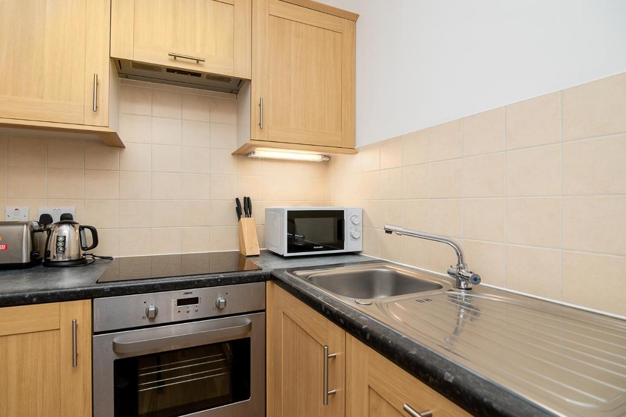 Modern 1 Bed Flat For Up To 2 People In Holborn, London With Free Wifi Apartment Exterior foto